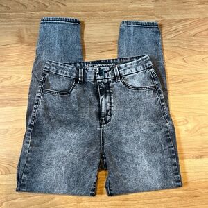 No Boundaries Gray Skinny Jeans